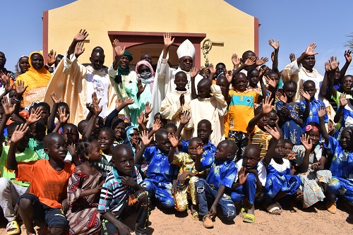 Noël 2022 : Le Grand Imam de Dori aux côtés de ses frères chrétiens de Dori