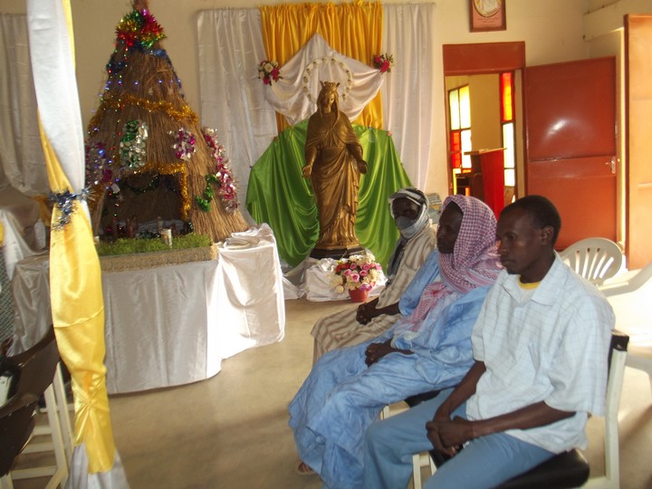 Noël 2016 à Dori : La communauté musulmane fraternise avec les fidèles catholiques