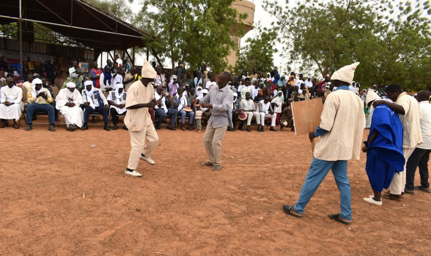 Journée des communautés à Dori : les acteurs communautaires réaffirment leur engagement pour une paix durable et un vivre-ensemble renforcé