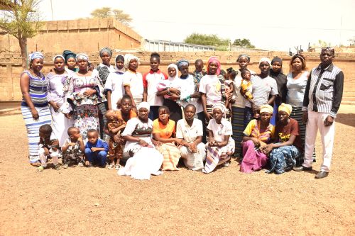 Clôture au Centre de formation de Union Fraternelle des Croyants de Dori : une célébration du savoir-faire et de l’avenir des jeunes filles