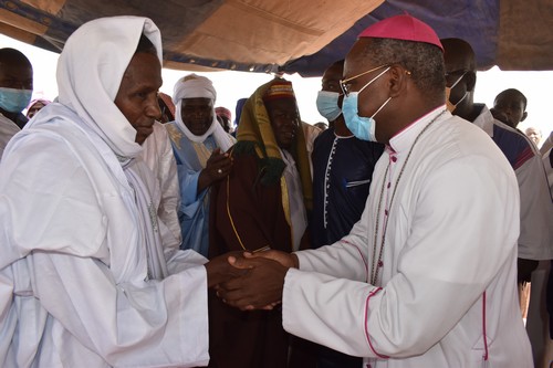 Aïd el Fitr à Dori, les musulmans ont prié pour la paix et solidarité avec les déplacés et plus démunis